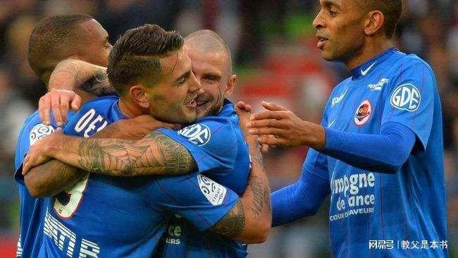 Yabo-离谱！阿斯顿维拉队长鼓劲备战法国杯清晨巴塞罗那遗憾出局，莱万多夫斯基在老鹰比赛中刷新纪录的简单介绍