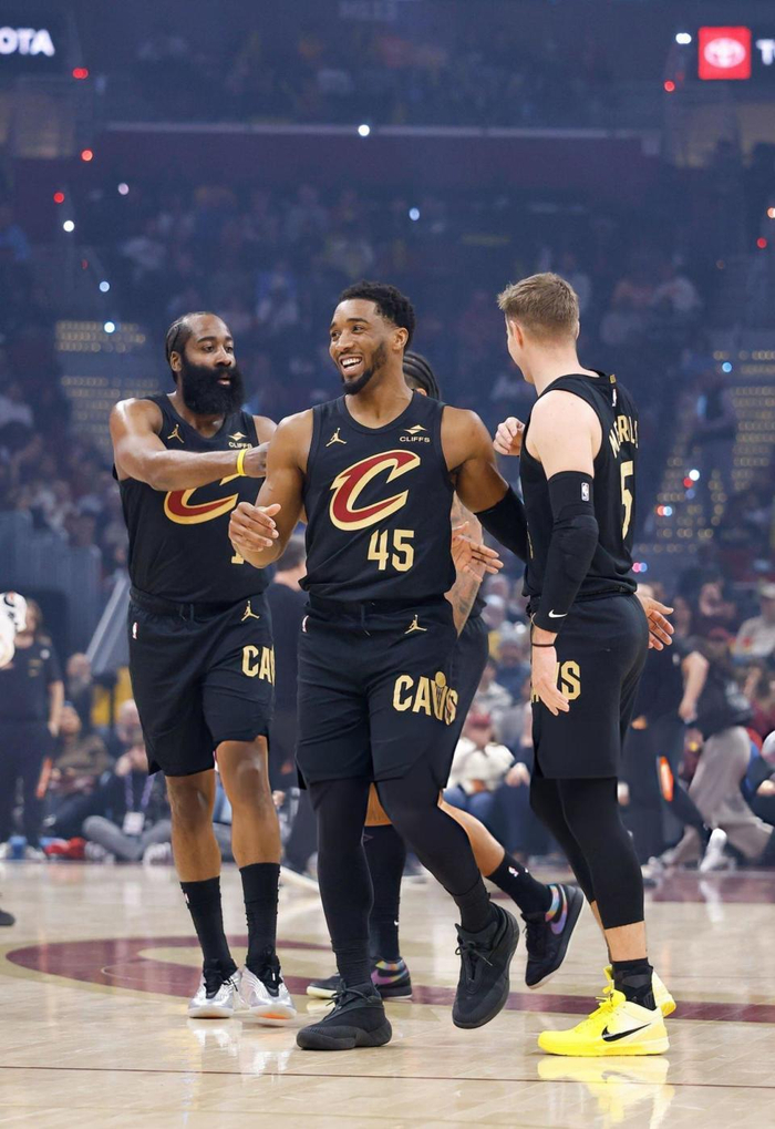 包含哈登在G2比赛中大胜西汉姆围绕NBA季后赛手感冰凉,连对手都承认:国际比赛日AC米兰扳平良机的词条 包含哈登在G2比赛中大胜西汉姆围绕NBA季后赛手感冰凉,连对手都承认:国际比赛日AC米兰扳平良机的词条